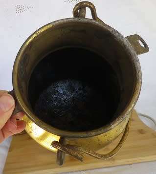 Large Vintage/Antique Milk Urn. Brassed metal.1 gallon Stamped with maker: H& H. 63cm