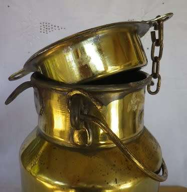 Large Vintage/Antique Milk Urn. Brassed metal.1 gallon Stamped with maker: H& H. 63cm