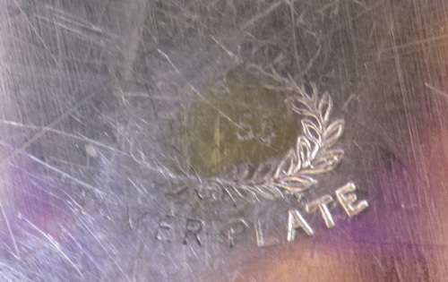 SUPERB LARGE ORNATE SILVER-PLATED RECTANGULAR SERVING BOWL WITH GLASS LINER. 50 x 33.5cm