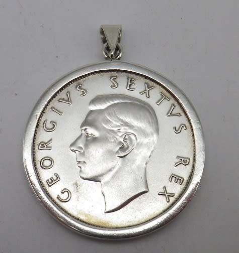 George VI 5 Shilling 1952 SOUTH AFRICA silver coin in STERLING SILVER Pendant setting