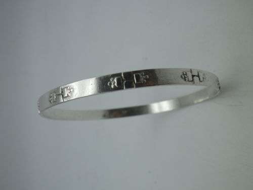 HALLMARKED VINTAGE SILVER BANGLE, Krakow Poland  WITH UNUSUAL DECORATION