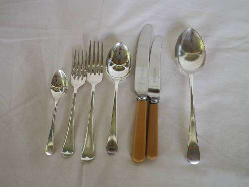 Vintage Silver plated EPNS 41 piece Cutlery Set. 6 places. R Groves and Sons, Sheffield Oak canteen