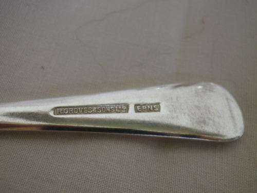 Vintage Silver plated EPNS 41 piece Cutlery Set. 6 places. R Groves and Sons, Sheffield Oak canteen