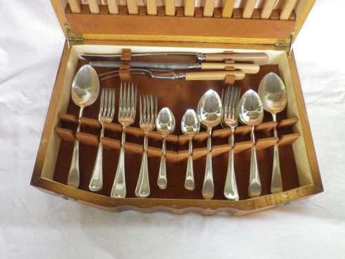 Vintage Silver plated EPNS 41 piece Cutlery Set. 6 places. R Groves and Sons, Sheffield Oak canteen