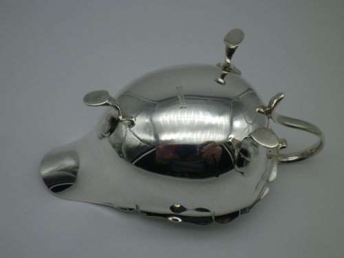 MAPPIN & WEBB HALLMARKED SILVER GRAVY SAUCE BOAT  Sheffield 1932  92g Excellent condition