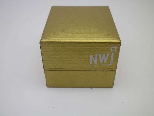 9ct yellow gold and diamond cluster NMJ DESIGNER ring. Diamond: 0.22ct Size: J-K SI Certificate