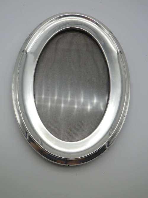 Antique Hallmarked sterling silver picture frame. Birmingham 1913. A & J Zimmerman Ltd