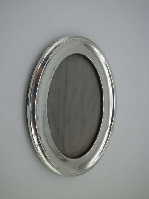Antique Hallmarked sterling silver picture frame. Birmingham 1913. A & J Zimmerman Ltd
