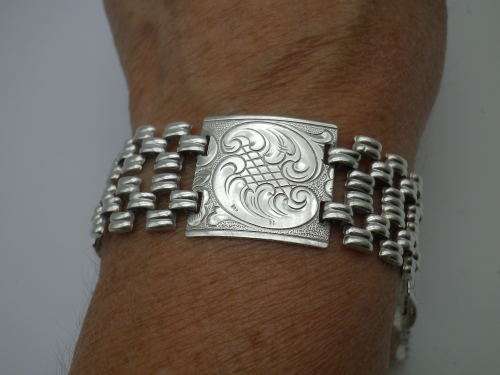 FOR ROGER ONLY PLEASE!! ANTIQUE DUTCH 835 SILVER BRACELET1890's 20.3g
