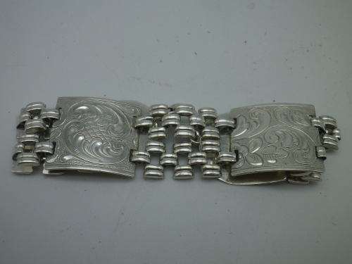 FOR ROGER ONLY PLEASE!! ANTIQUE DUTCH 835 SILVER BRACELET1890's 20.3g