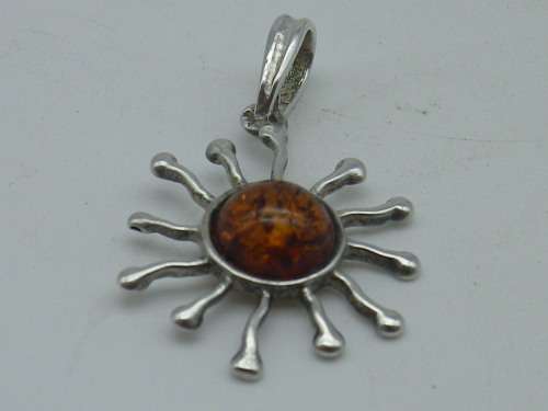 Cute Little Sterling Silver 925 & amber radiant sun shaped pendant