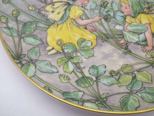 GORGEOUS & WHIMSICAL "The Black Medick Fairy" Display Plate Heinrich Germany Villeroy & Bosch
