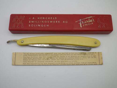 Rare Antique/Vintage JA Henckels Solingen Cut Throat Straight Razor. Boxed with pamphlet