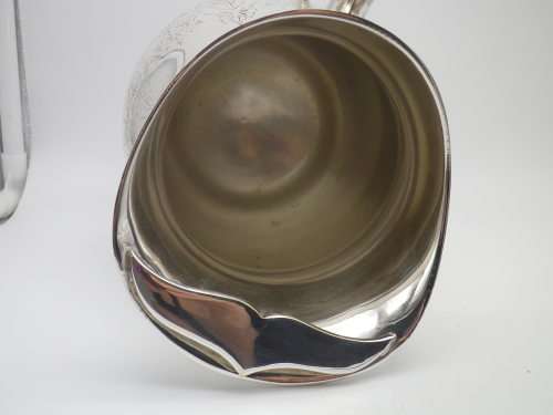 LARGE SILVER PLATED VINTAGE  JUG WITH ICE LIP LOVELY CHASED DECORATION. EXCELLENT CONDITION 20CM