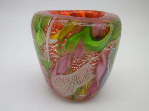 EXQUISITE VINTAGE MURANO Aventurine & Millefiori encased small vase Original label 6.3cm