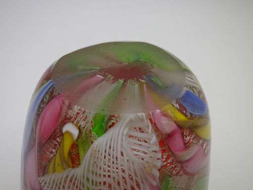 EXQUISITE VINTAGE MURANO Aventurine & Millefiori encased small vase Original label 6.3cm