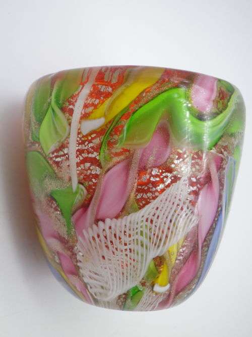 EXQUISITE VINTAGE MURANO Aventurine & Millefiori encased small vase Original label 6.3cm