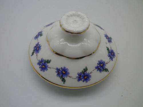 ROYAL ALBERT `DUCHESS`  SPECIAL CENTENARY EDITION LARGE TEAPOT 2010