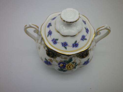 ROYAL ALBERT "DUCHESS"  SPECIAL CENTENARY EDITION LIDDED SUGAR BOWL 2010