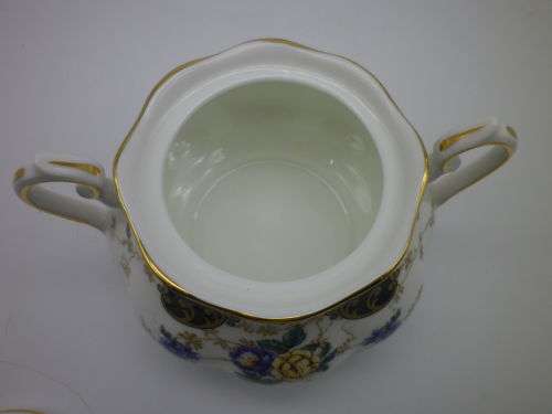 ROYAL ALBERT "DUCHESS"  SPECIAL CENTENARY EDITION LIDDED SUGAR BOWL 2010