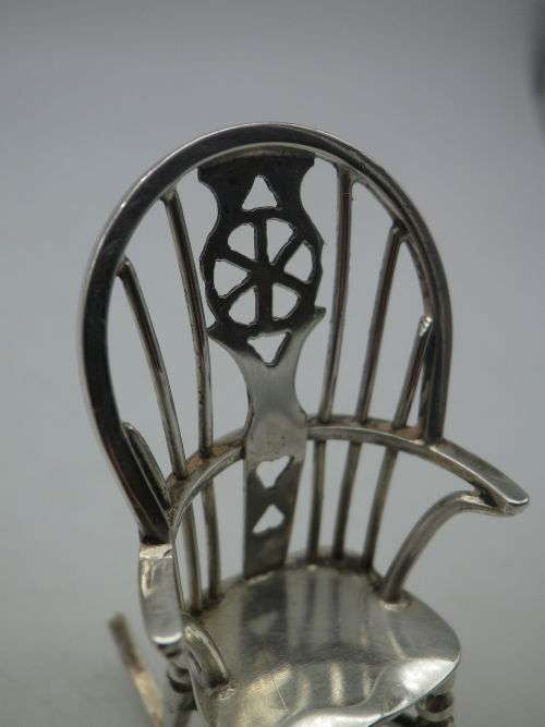 For KieSam only please!  SILVER MINIATURE ROCKING CHAIR. RARE! 5.5cm tall 14 grms LONDON c1975