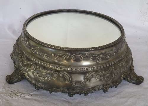 MAGNIFICENT ANTIQUE c1880s VICTORIAN  Silver Plated Domed cake stand with mirror top. RARE!!!!!