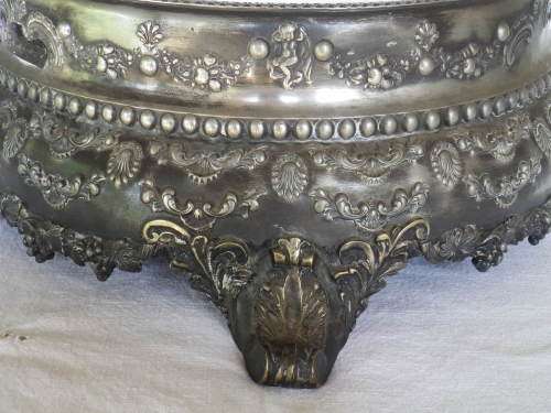 MAGNIFICENT ANTIQUE c1880s VICTORIAN  Silver Plated Domed cake stand with mirror top. RARE!!!!!