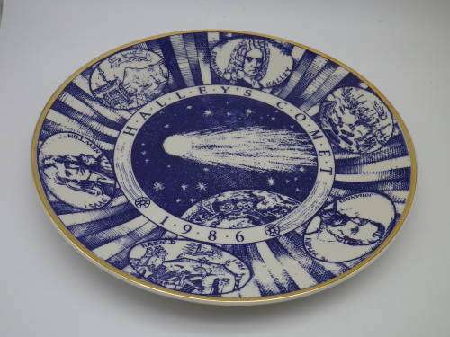 HALLEYS COMET, 1986 Large Limited Edition Plate. Heritage Porcelain, South Africa. No 1647