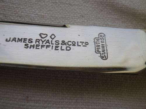 Vintage Bone Handled Butter knives. Stainless Steel Blades. James Ryals & Co. Ltd,  SHEFFIELD
