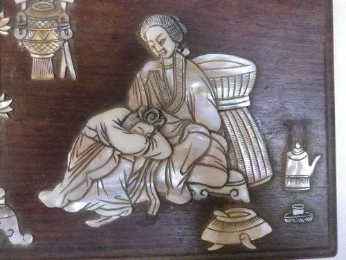 Wooden lidded Oriental Tea Caddy or Jewelry Box with gorgeous mother of Pearl decoration