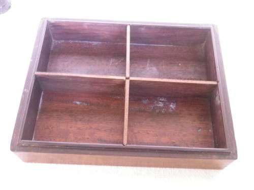 Wooden lidded Oriental Tea Caddy or Jewelry Box with gorgeous mother of Pearl decoration