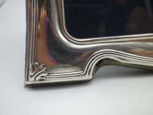 Hallmarked Sterling Silver Picture Frame. Carr's of Sheffield, 2001 18.5 x 14 cm Gorgeous