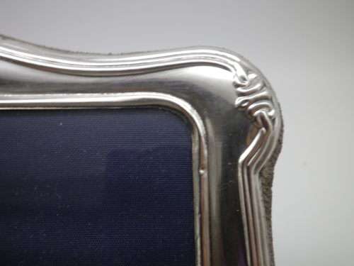 Hallmarked Sterling Silver Picture Frame. Carr's of Sheffield, 2001 18.5 x 14 cm Gorgeous
