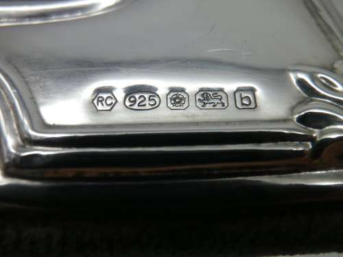 Hallmarked Sterling Silver Picture Frame. Carr's of Sheffield, 2001 18.5 x 14 cm Gorgeous