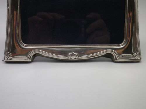 Hallmarked Sterling Silver Picture Frame. Carr's of Sheffield, 2001 18.5 x 14 cm Gorgeous