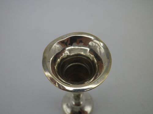 Hallmarked Sterling Silver Miniature bud vase Birmingham 1987 Laurence R Watson & Co 7.5cm