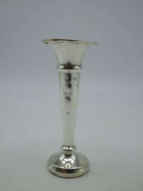 Hallmarked Sterling Silver Miniature bud vase Birmingham 1987 Laurence R Watson & Co 7.5cm