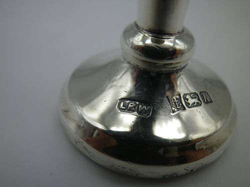 Hallmarked Sterling Silver Miniature bud vase Birmingham 1987 Laurence R Watson & Co 7.5cm