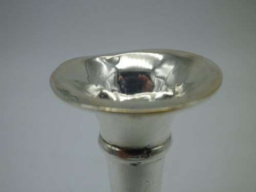 Hallmarked Sterling Silver Miniature bud vase Birmingham 1987 Laurence R Watson & Co 7.5cm