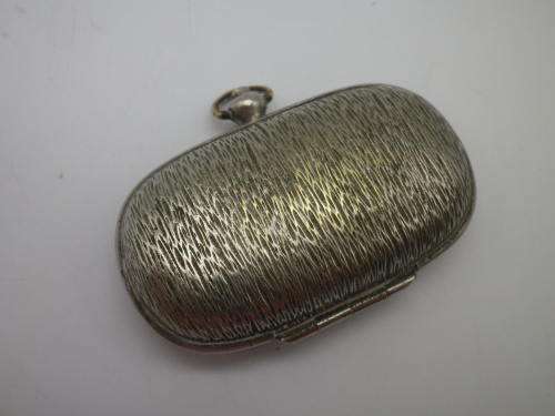 ANTIQUE SILVER PLATED DOUBLE SOVEREIGN COIN CASE 6.2 X 4.5 X 1.7cm