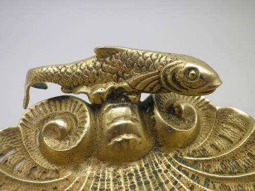 Vintage Solid Brass Art Nouveau style soap dish or trinket bowl. Shell &Fish motief. Gorgeous detail