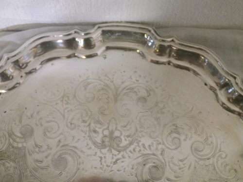 Beautiful Large Vintage Silver Plated Serving Tray, Made in England. 42cm