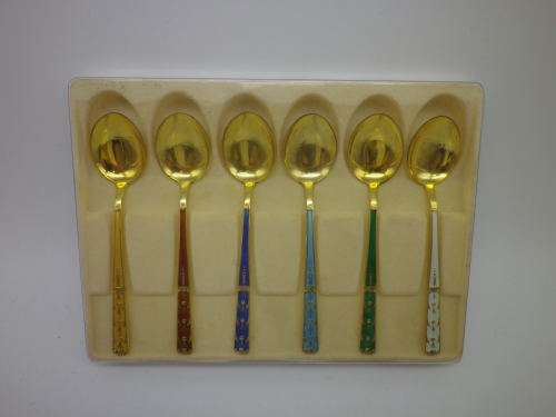Vintage sterling silver gilt enamel spoons 43,1g. 9.5cm. Delicate & Beautiful