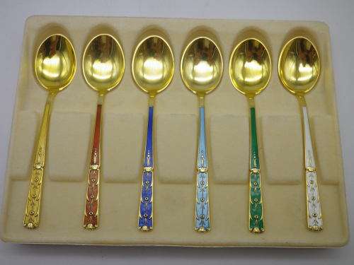 Vintage sterling silver gilt enamel spoons 43,1g. 9.5cm. Delicate & Beautiful