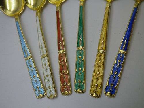 Vintage sterling silver gilt enamel spoons 43,1g. 9.5cm. Delicate & Beautiful