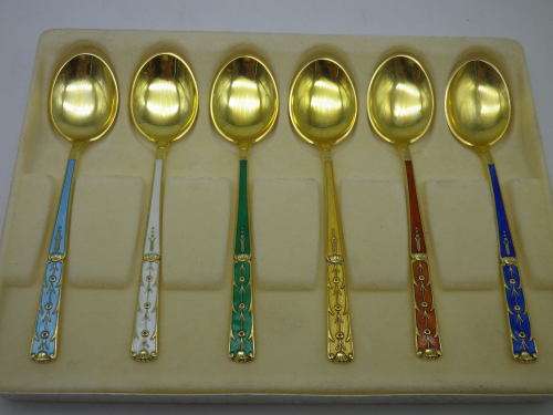 Vintage sterling silver gilt enamel spoons 43,1g. 9.5cm. Delicate & Beautiful