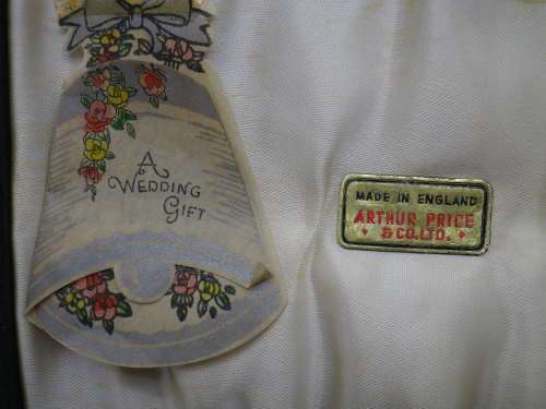 Vintage Silver Plated Vintage Teaspoons & SUGAR SPOON Arthur Price & Co Ltd England Original Box