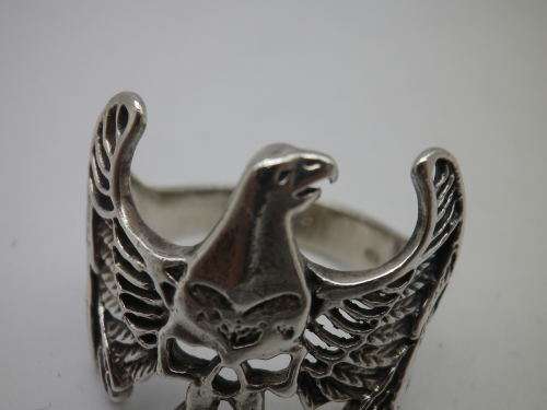 EAGLE & SKULL Sterling Silver Men`s Vintage Ring  Size: V 1/2 11grms. DRAMATIC!!