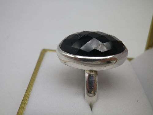 Sterling Silver & Facetted ONYX Vintage Ring Size  S 1/4; 11grms. Statement Piece