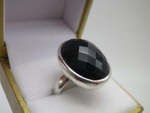 Sterling Silver & Facetted ONYX Vintage Ring Size  S 1/4; 11grms. Statement Piece